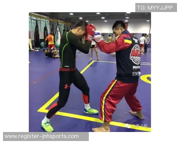 体育实时数据李敏回顾羽毛球生涯的辉煌与挑战分享专访精彩瞬间