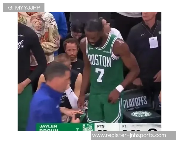 兰德尔与考的激烈对决谁能在赛场上笑到最后揭秘两位球星的竞技风采 兰德尔与考的激烈对决谁能在赛场上笑到最后揭秘两位球星的竞技风采